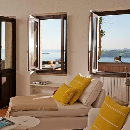 Il Chiostrino B&B 가르도네리비에라